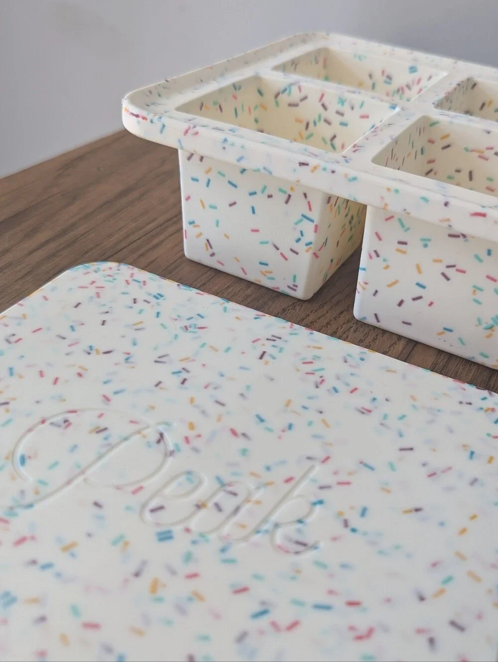 W&P Peak Extra Large Ice Cube Tray + Lid White Speckled Funfetti Silicone
